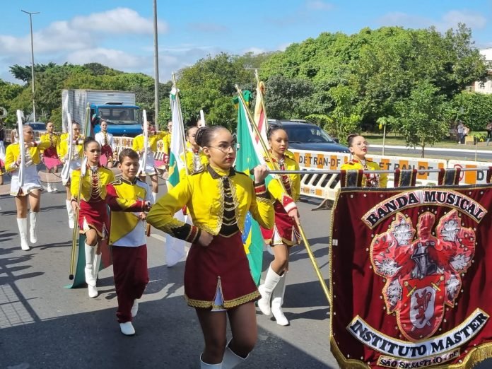 PCDF investiga grupo de escolta da Dama de Vermelho em Taguatinga